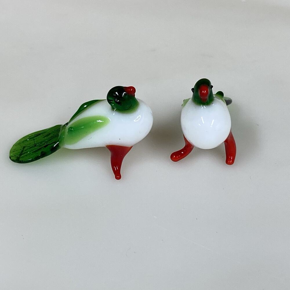 Vtg Lampwork Glass Parrots Birds Miniature Green White 1" Tall Set of 2